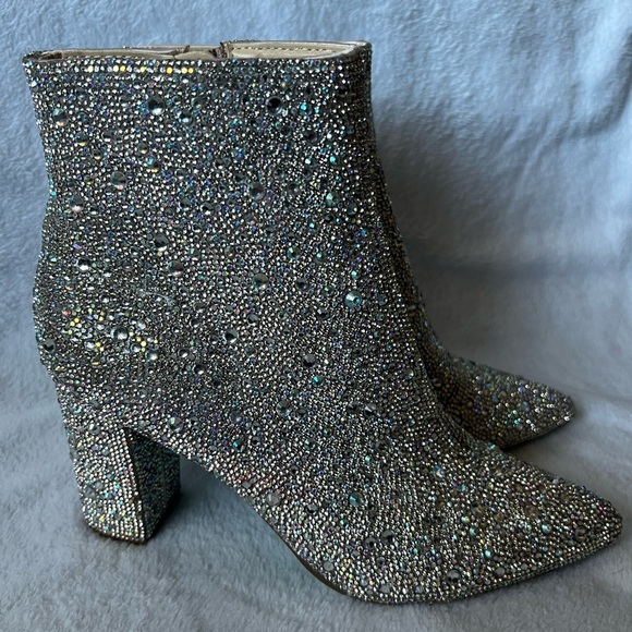 NWOT Betsey Johnson Rhinestone Cady Booties - 7.5 - Picture 4 of 14